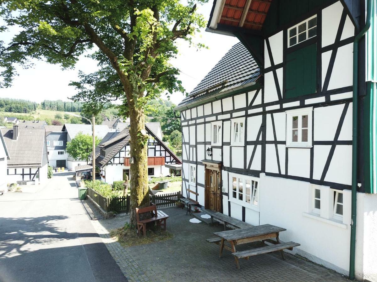 Ortmanns Eulennest Villa Finnentrop Exterior photo